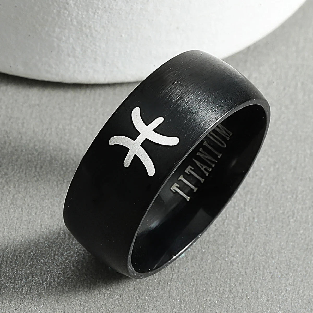 8mm Angriff auf Titan Schwarz splitter Edelstahl Ring Wings Of Liberty Flagge