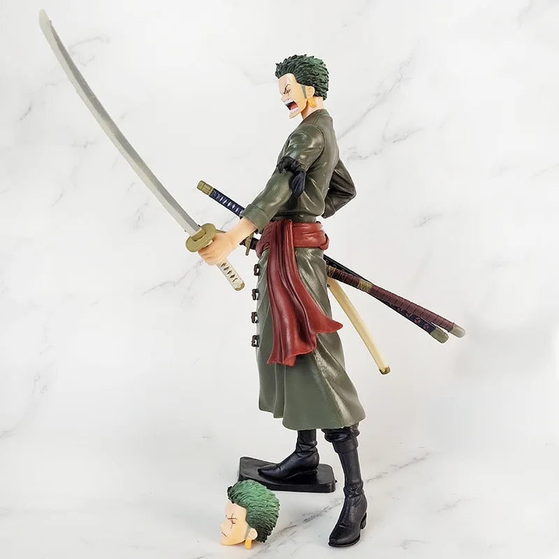 Figurine One Piece Grandista Roronoa Zoro – Modèle à tête interchangeable avec scène de confrontation à l'épée