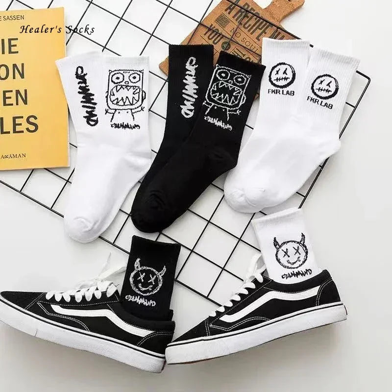 Anime Devil Grimace Socken – Baumwolle Harajuku Graffiti Langer Hip-Hop-Stil
