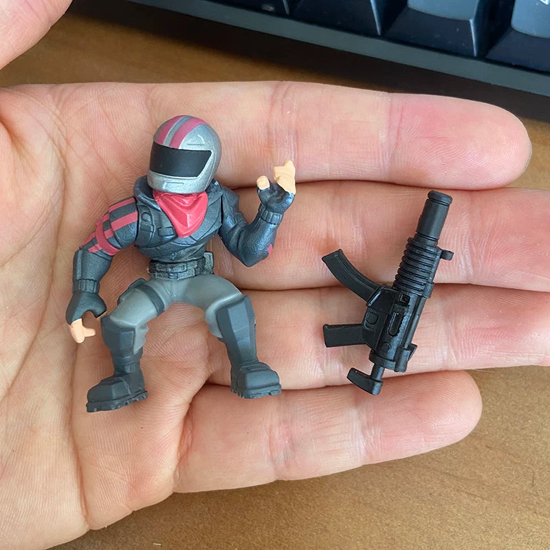 Kaufe 3 und erhalte 1 gratis – Fortnite-Actionfiguren mit Waffen und Werkzeugen (Peely, Skull Trooper, Fishstick, Blackheart)