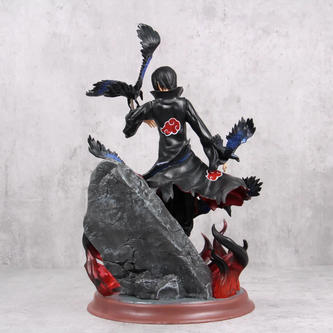 Naruto Uchiha Itachi Crow Hall GK-Statue – handgefertigtes Anime-Modell, Ornament und Sammlergeschenk