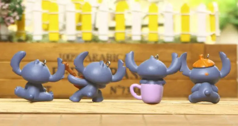 Heiße 4-teiliges Set Mini Stitch Figur Spielzeug Set Anime Stitch Action Spielzeug
