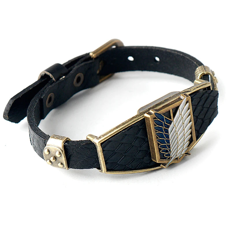 Attack on Titan Lederarmband – Wings of Liberty Armband mit Gürtelschnalle, Anime Schmuck