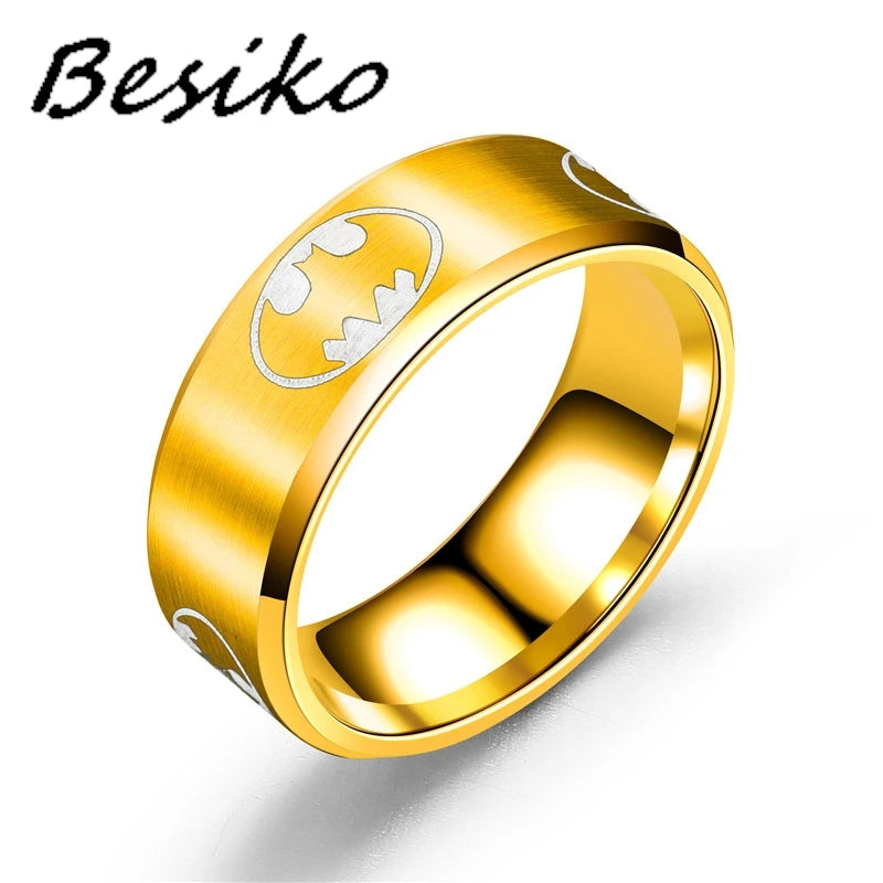 Besiko 8 mm Fledermaus-Logo-Anime-Ringe – Schwarzer Edelstahlschmuck für Männer und Frauen