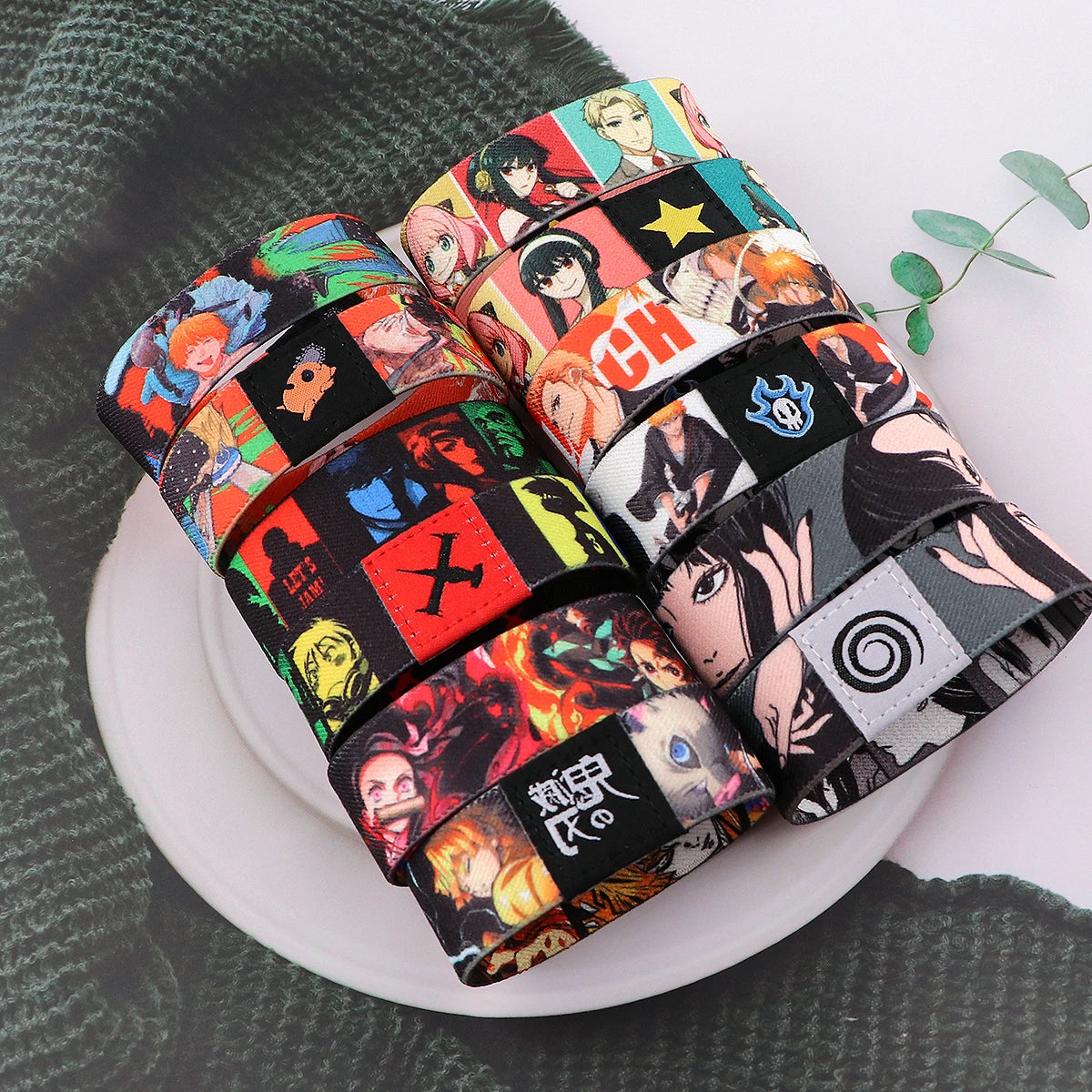 Anime-Armband für Männer und Frauen – elastisches Sportarmband, modisches Armreif-Schmuckgeschenk