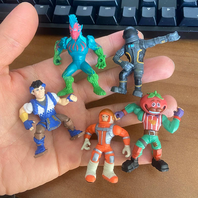 Kaufe 3 und erhalte 1 gratis – Fortnite-Actionfiguren mit Waffen und Werkzeugen (Peely, Skull Trooper, Fishstick, Blackheart)