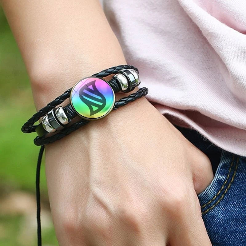 Japanisches Anime-Armband mit riesigem Taschenmonster aus Stein – rundes Glasdesign, Lederschmuck für Damen und Kinder
