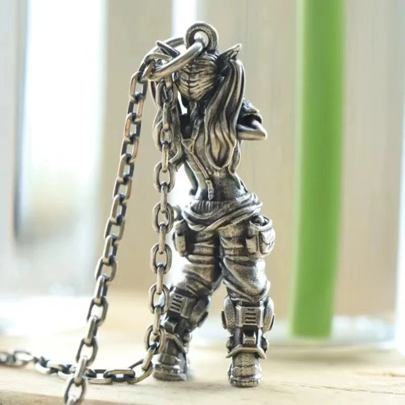 Versilberte Halskette mit Anime-Mecha-Girl-Anhänger – trendiger Hip-Hop-Rock-Punk-Schmuck für Männer und Frauen | Geschenkidee