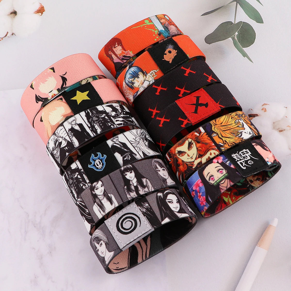Anime-Armband für Männer und Frauen – elastisches Sportarmband, modisches Armreif-Schmuckgeschenk