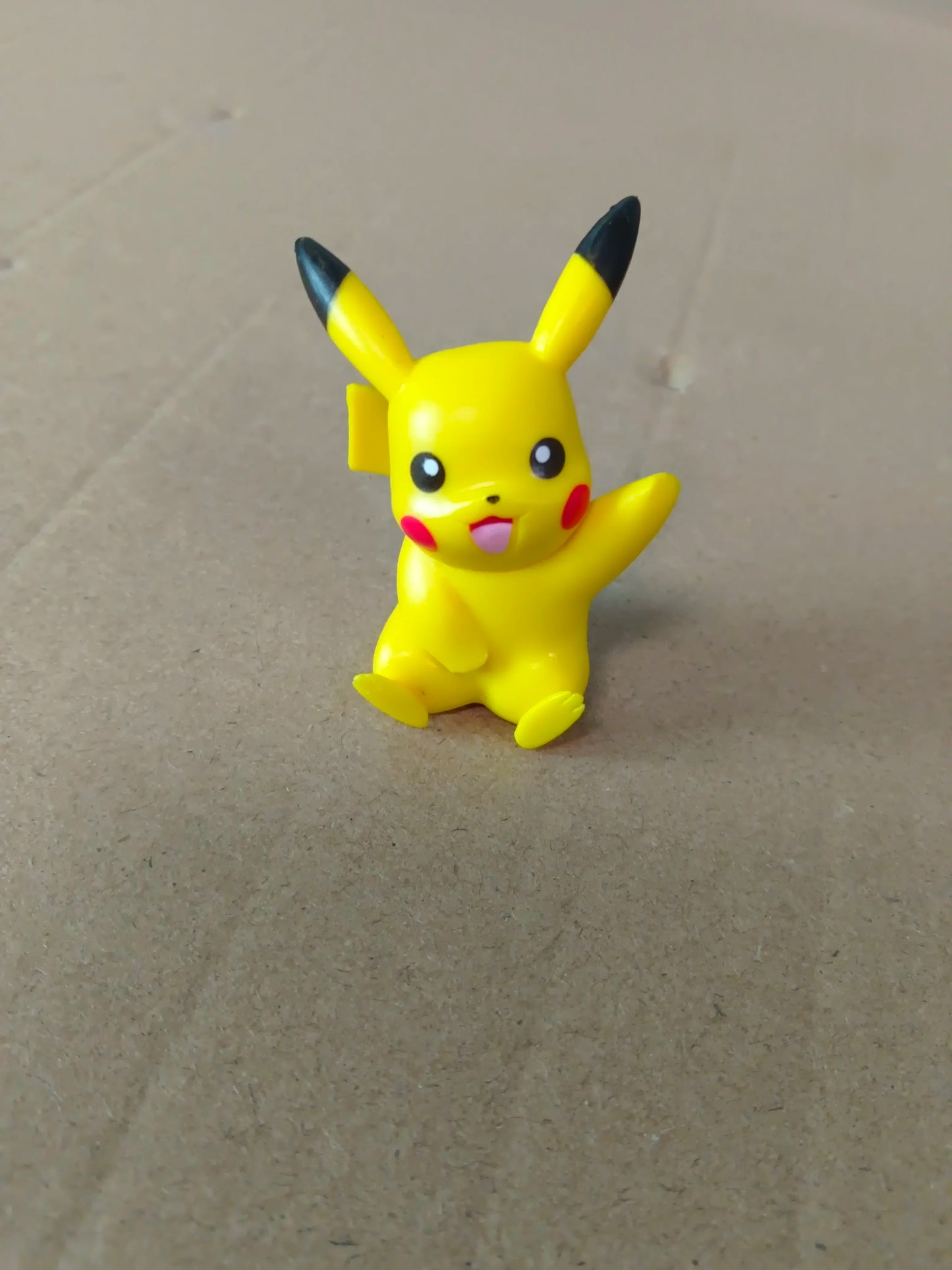 Figurine articulée Pokémon Charmander de 4 à 6 cm de TAKARA TOMY