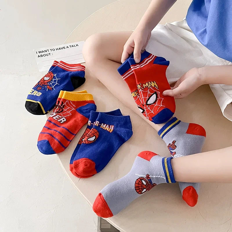 Lot de 5 paires de chaussettes pour enfants Spiderman et Avengers – Chaussettes courtes bateau de dessin animé pour garçons (1 à 12 ans)
