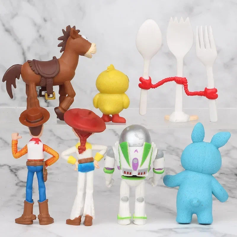 Lot de 7 figurines d'action Disney Toy Story 4 Woody Jessie Buzz Lightyear Forky Pig Bear Cosplay